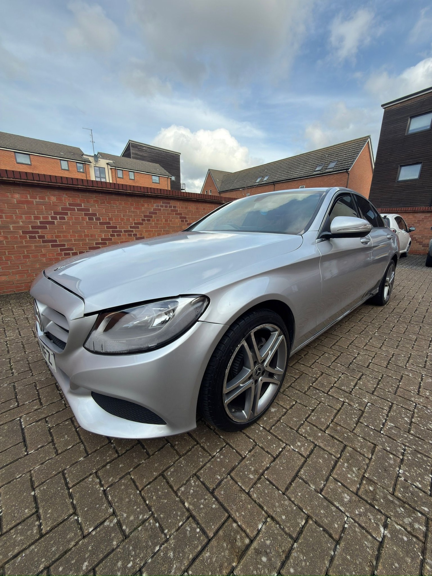 Used Mercedes-Benz C Class 2017 for sale - 77494515: Photo 3