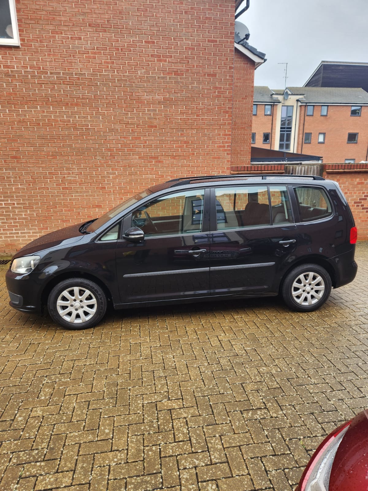 Used Volkswagen Touran 2010 for sale - 77743936: Photo 4
