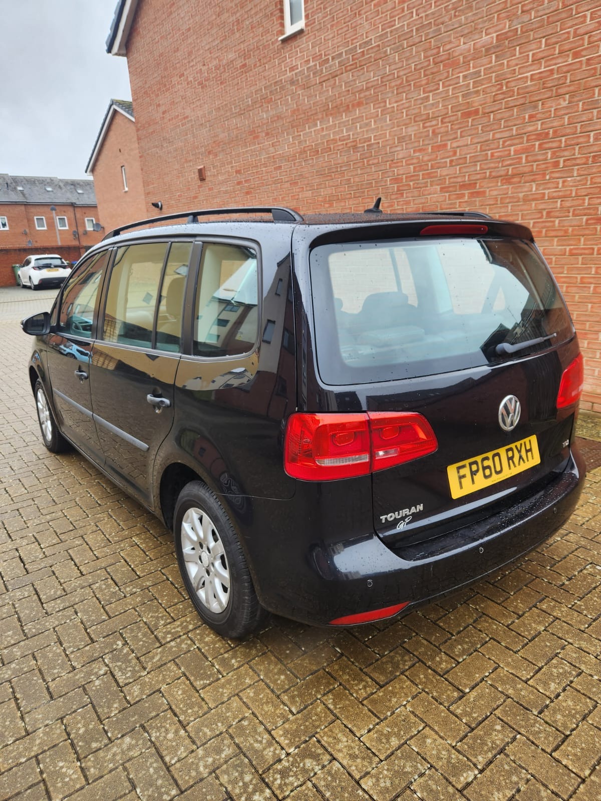 Used Volkswagen Touran 2010 for sale - 77743936: Photo 5