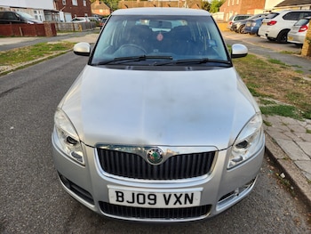 Used Skoda Fabia 2009 for sale - 76192540: Photo 2