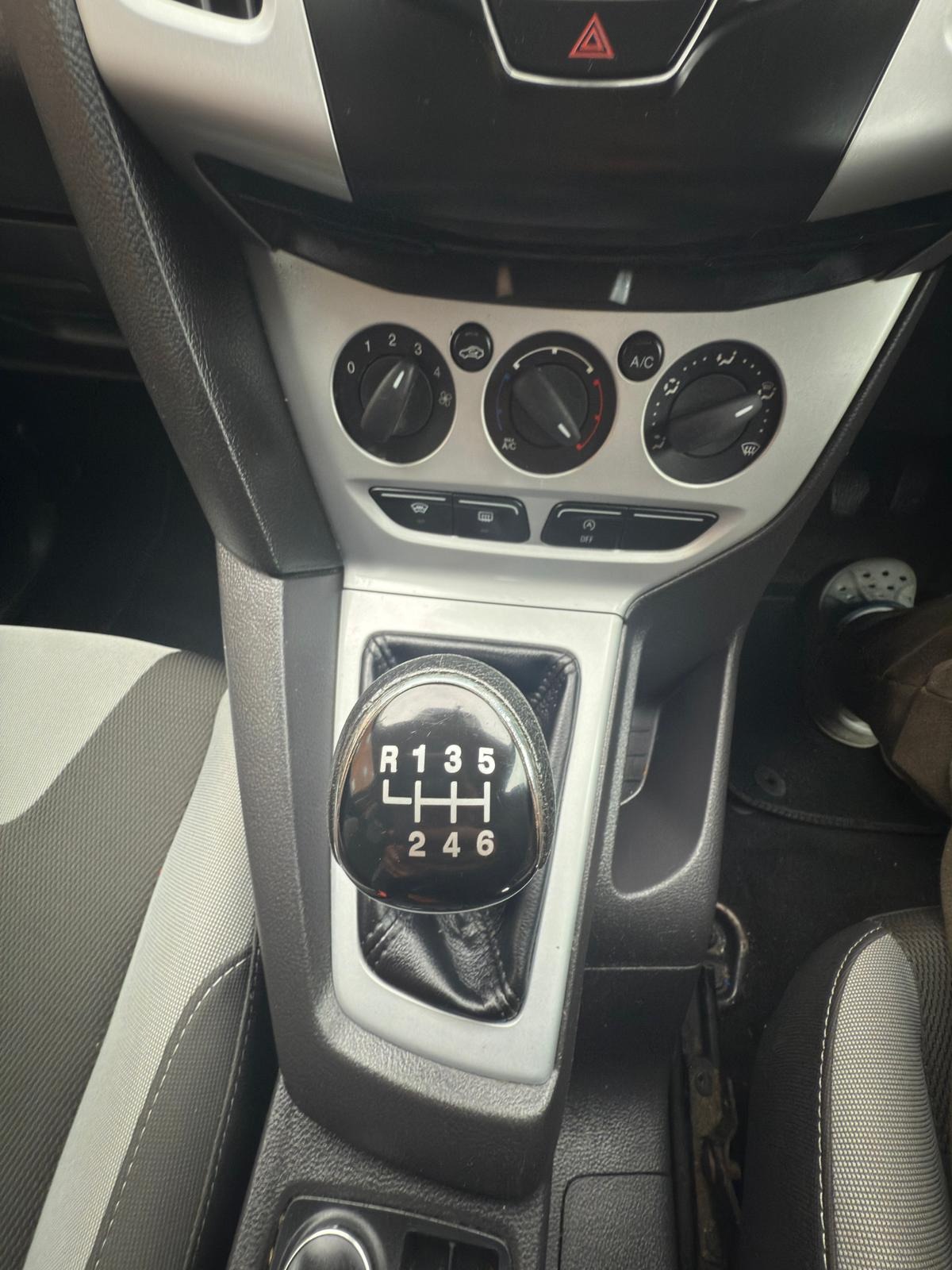 Used Ford Focus 2012 for sale - 76669284: Photo 16