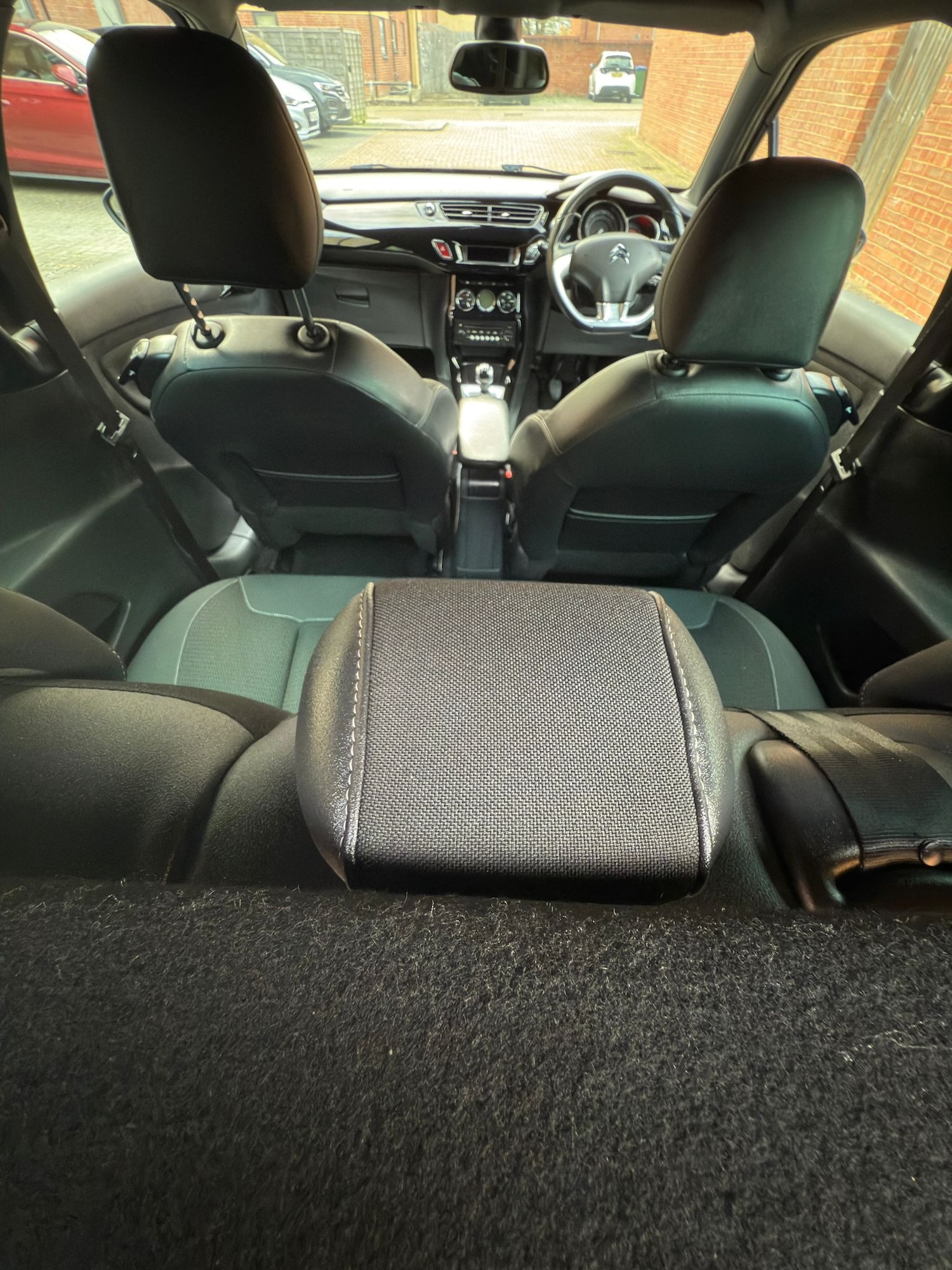 Used Citroen DS3 2012 for sale - 76625435: Photo 10