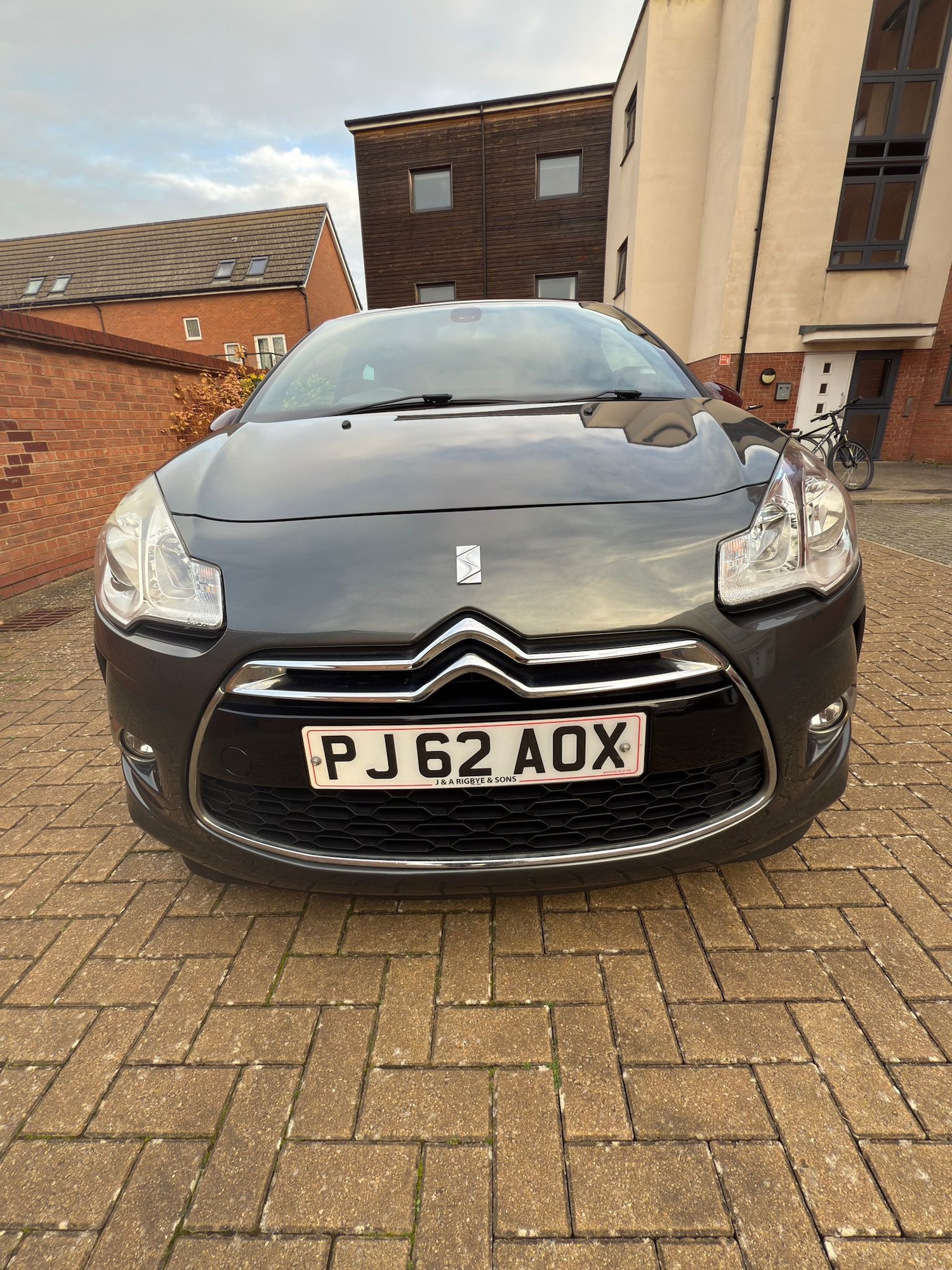 Used Citroen DS3 2012 for sale - 76625435: Photo 2