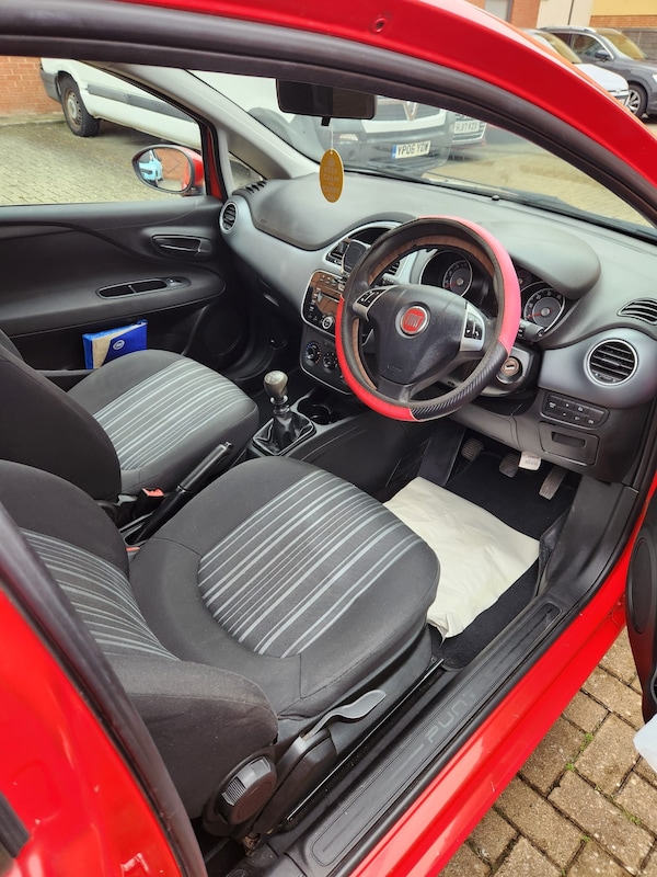 Used Fiat Punto Evo 2010 for sale - 76287337: Photo 10