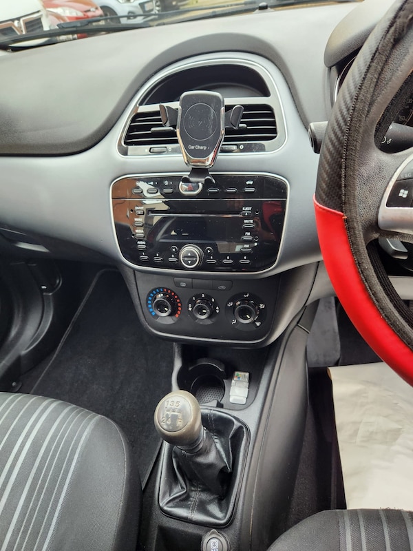 Used Fiat Punto Evo 2010 for sale - 76287337: Photo 12