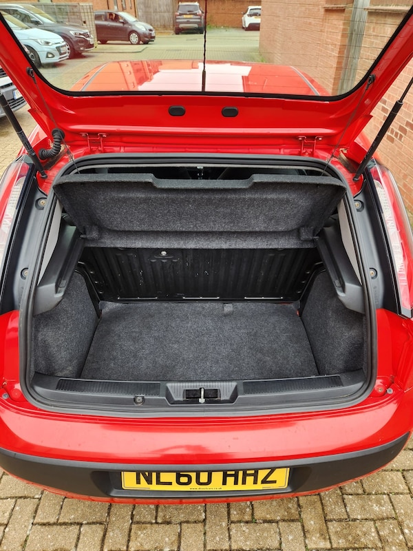 Used Fiat Punto Evo 2010 for sale - 76287337: Photo 14
