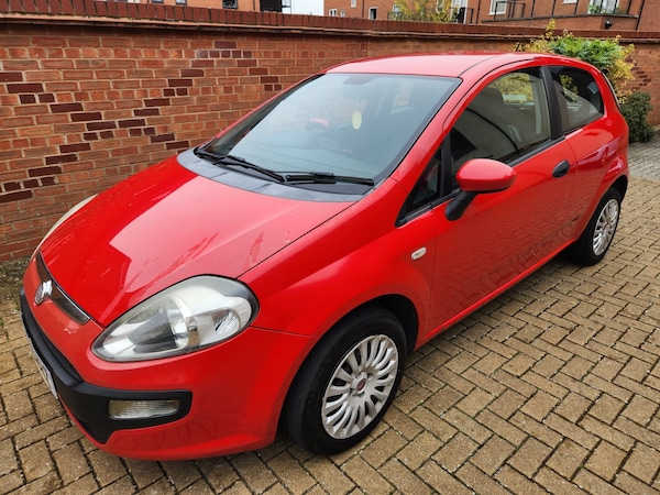 Used Fiat Punto Evo 2010 for sale - 76287337: Photo 3