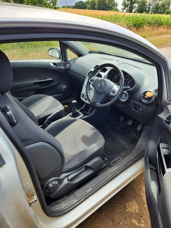 Used Vauxhall Corsa 2010 for sale - 76192559: Photo 10