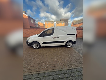 Used Citroen Berlingo 2011 for sale - 77225312: Photo