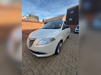 Used Chrysler Ypsilon 2012 for sale - 76113886: Photo
