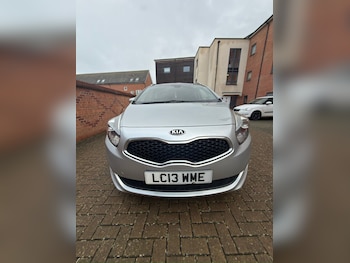 Used Kia Carens 2013 for sale - 77465172: Photo