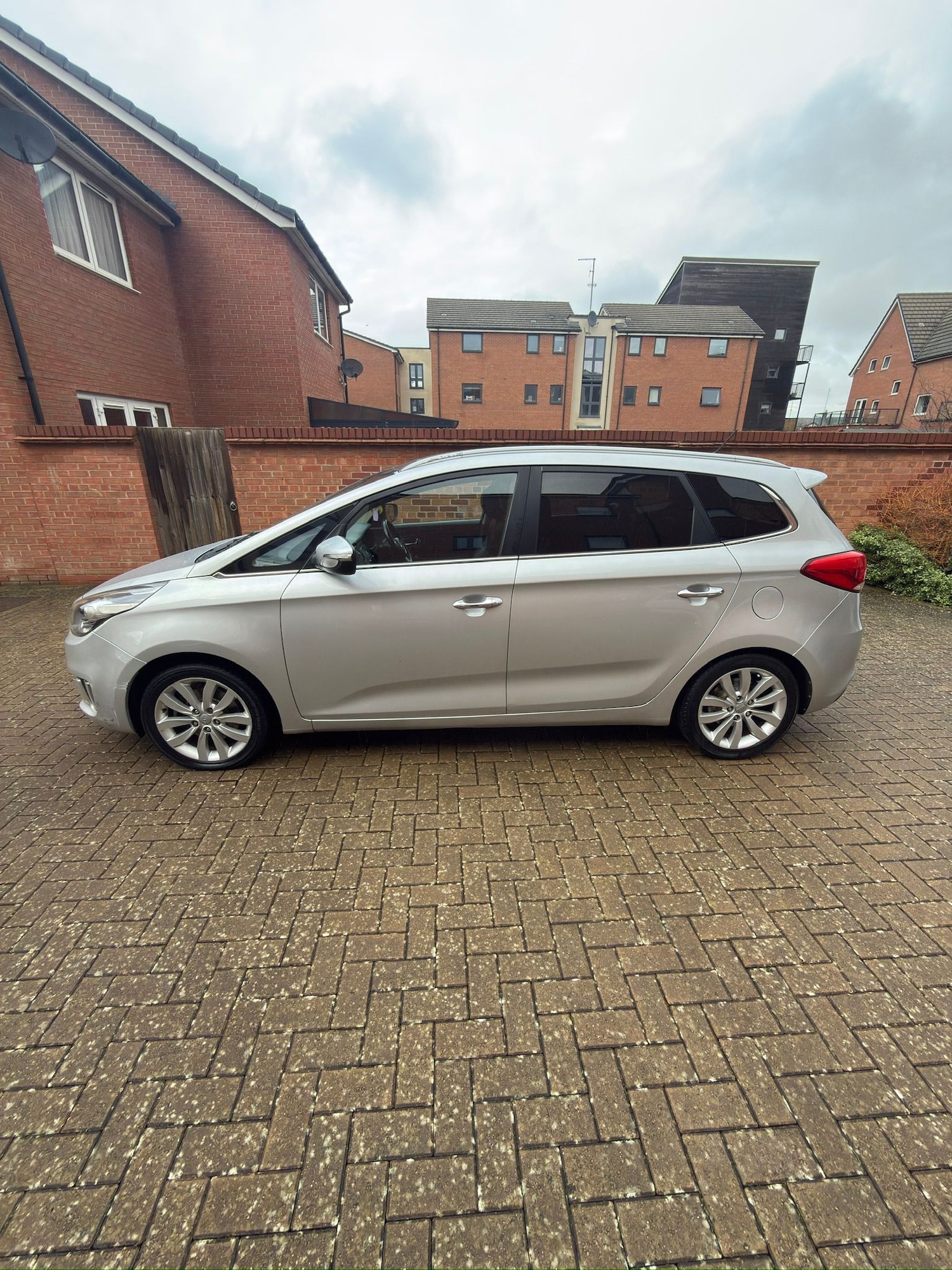 Used Kia Carens 2013 for sale - 77465172: Photo 4