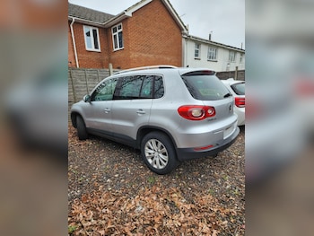 Used Volkswagen Tiguan 2009 for sale - 77058563: Photo