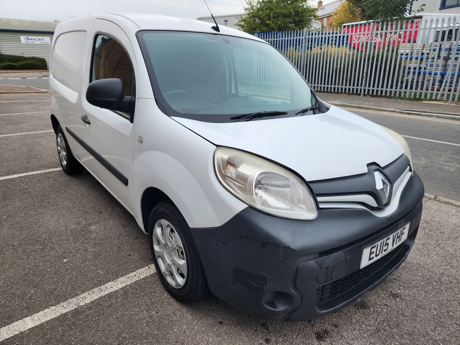Used Renault Kangoo 2015 for sale - 76113909: Photo 1