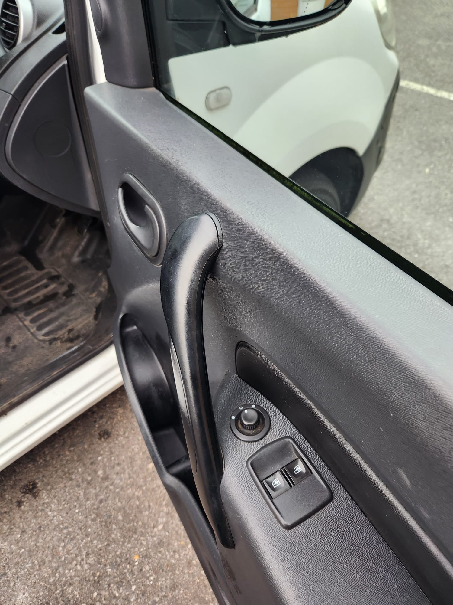 Used Renault Kangoo 2015 for sale - 76113909: Photo 14