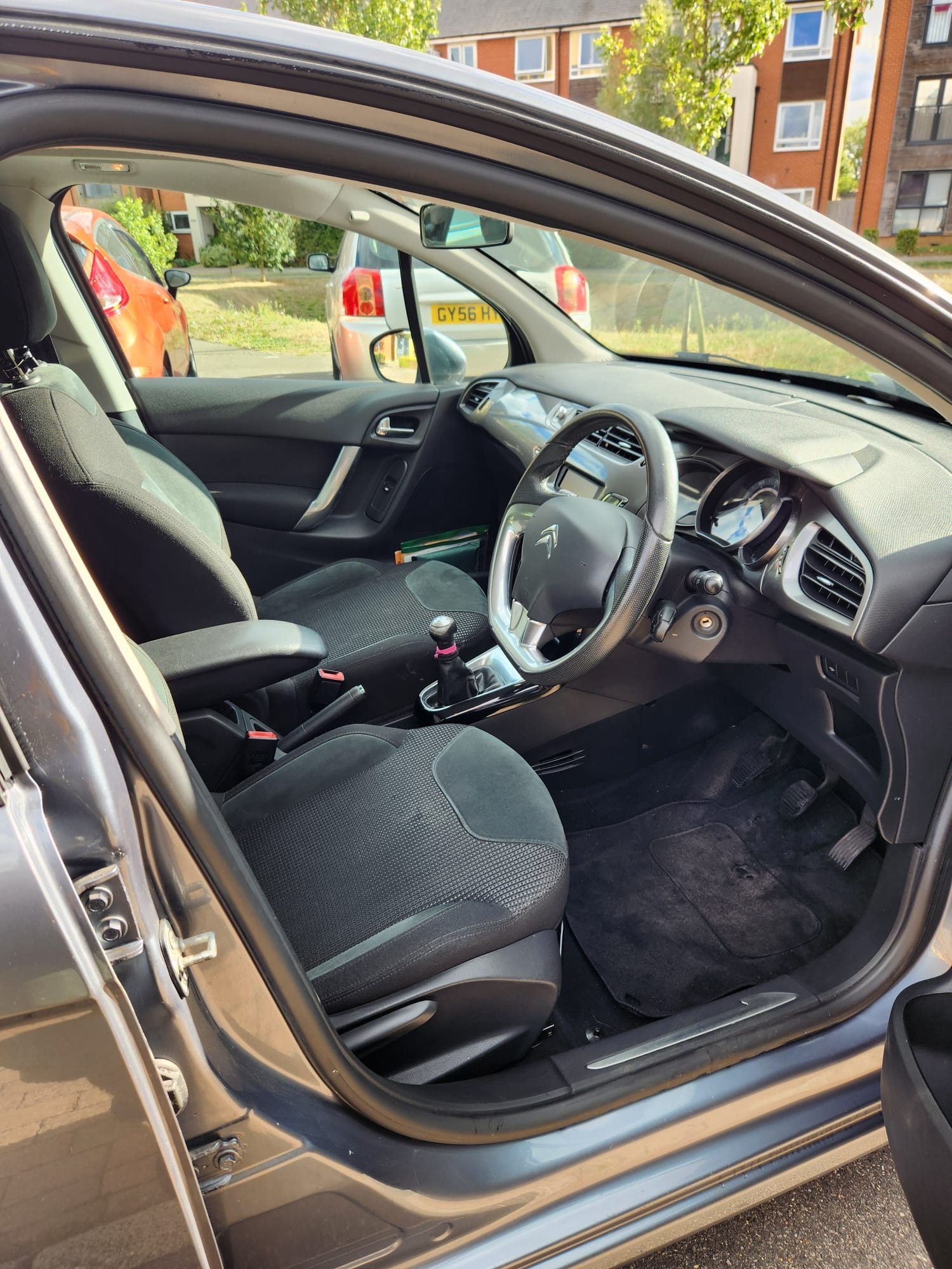Used Citroen C3 2010 for sale - 76363119: Photo 10