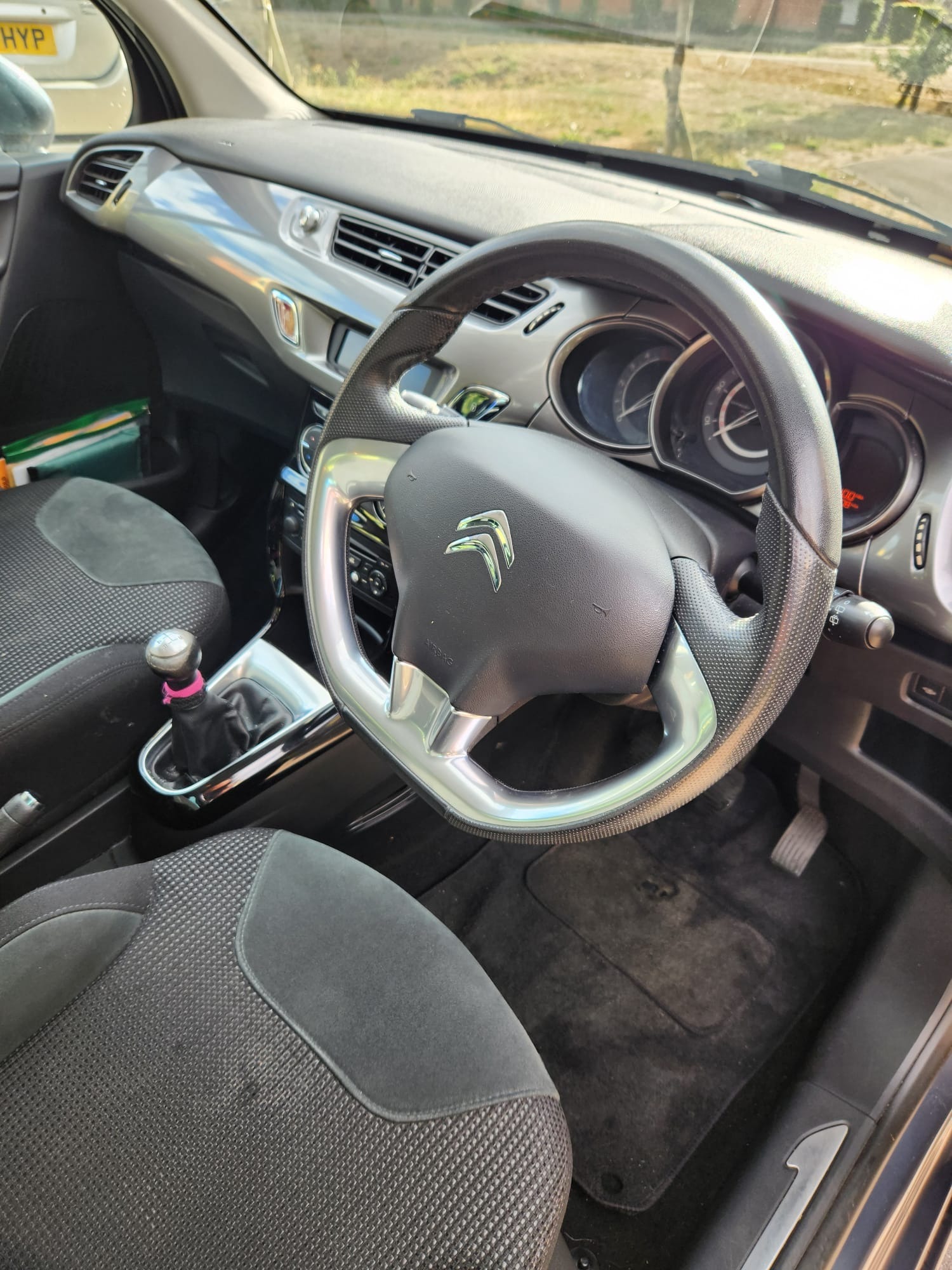 Used Citroen C3 2010 for sale - 76363119: Photo 11