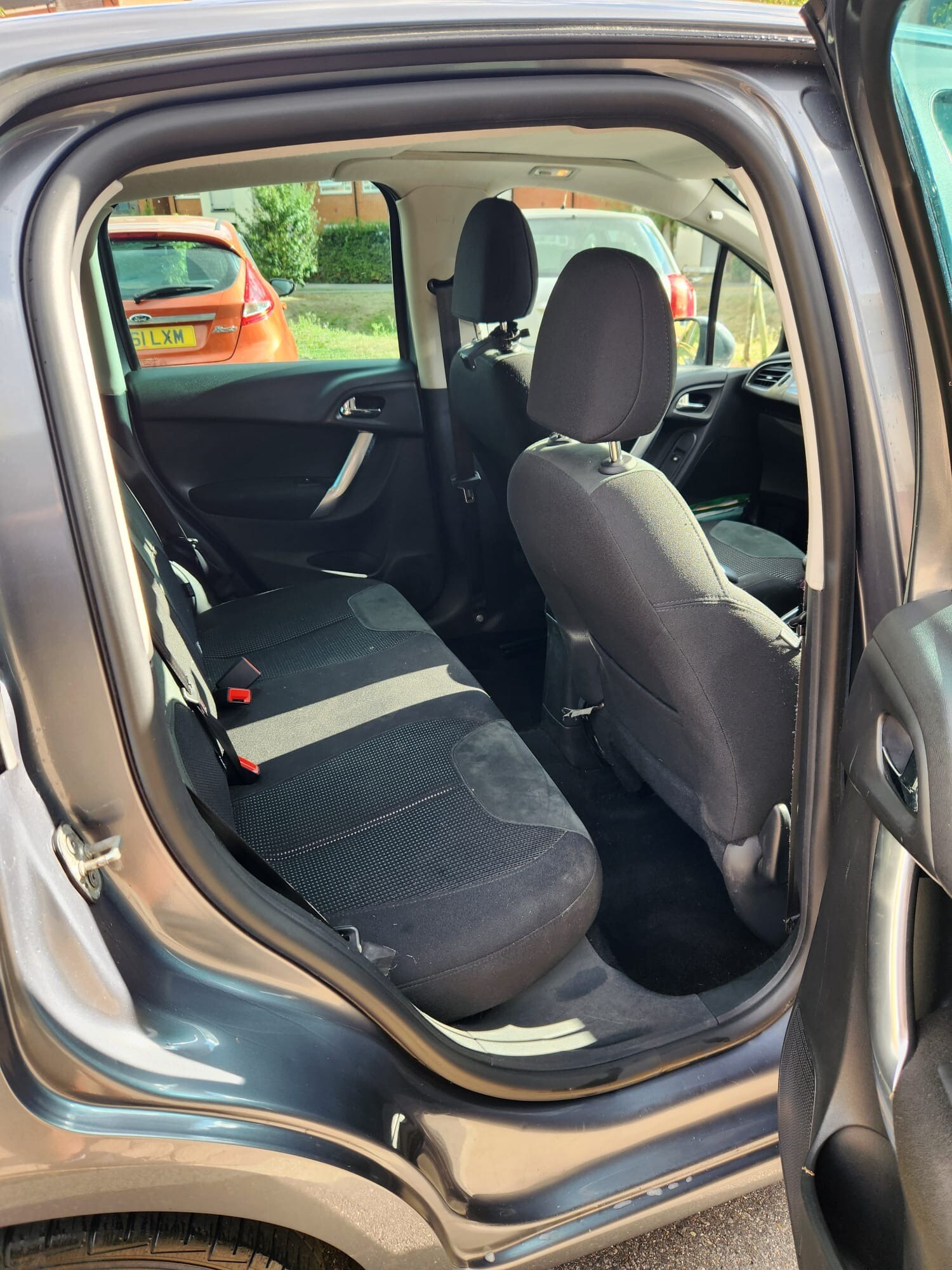 Used Citroen C3 2010 for sale - 76363119: Photo 9