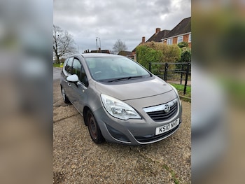 2010 (10) - 1.7 CDTi 16V Exclusiv 5dr Auto