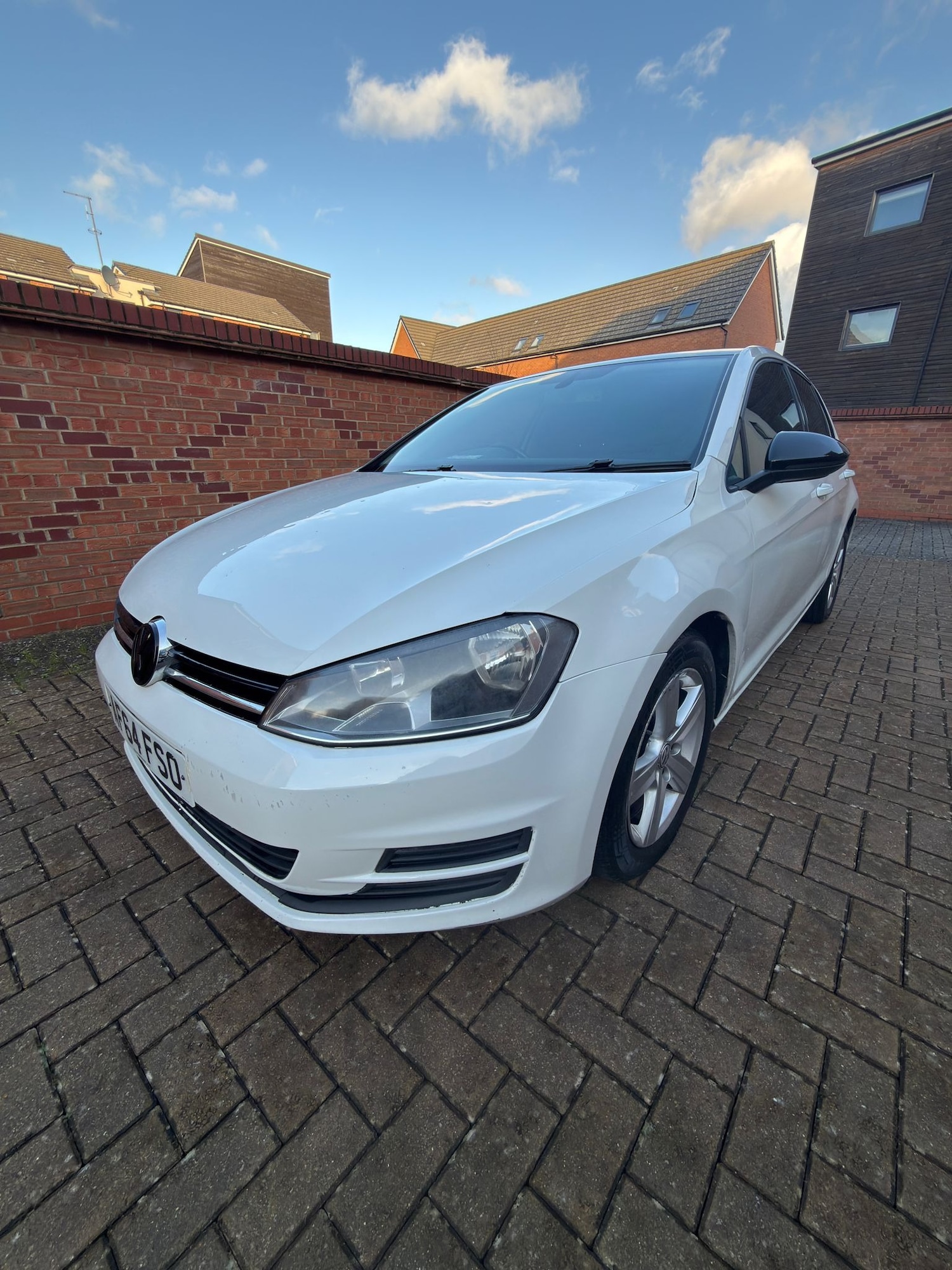 Used Volkswagen Golf 2014 for sale - 77225255: Photo 3