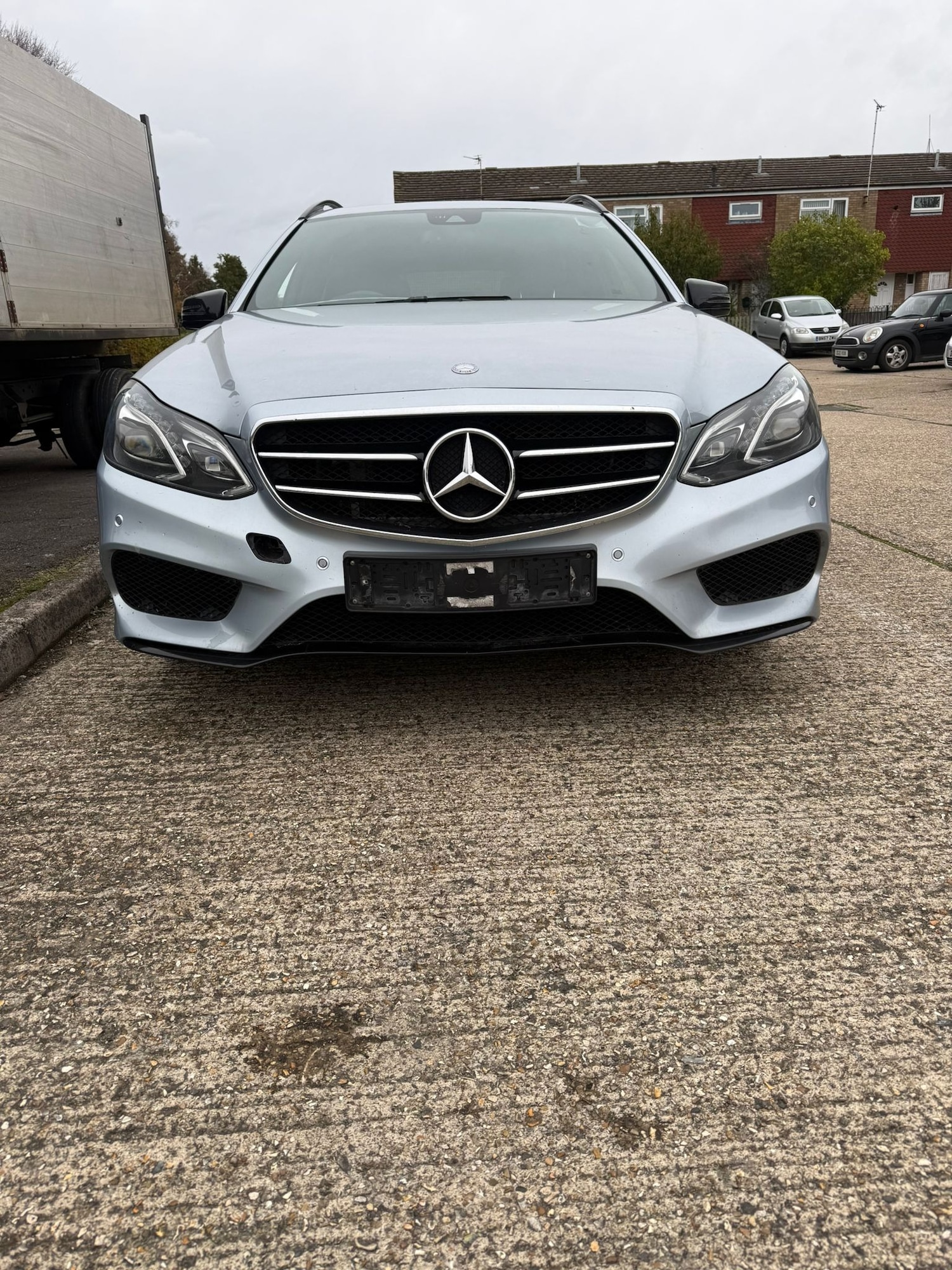 Used Mercedes-Benz E Class 2015 for sale - 76381909: Photo 1