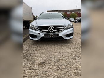 Used Mercedes-Benz E Class 2015 for sale - 76381909: Photo