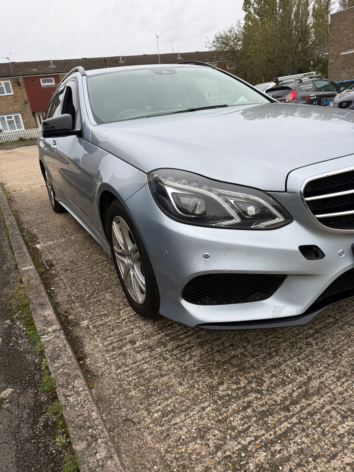 Used Mercedes-Benz E Class 2015 for sale - 76381909: Photo 2