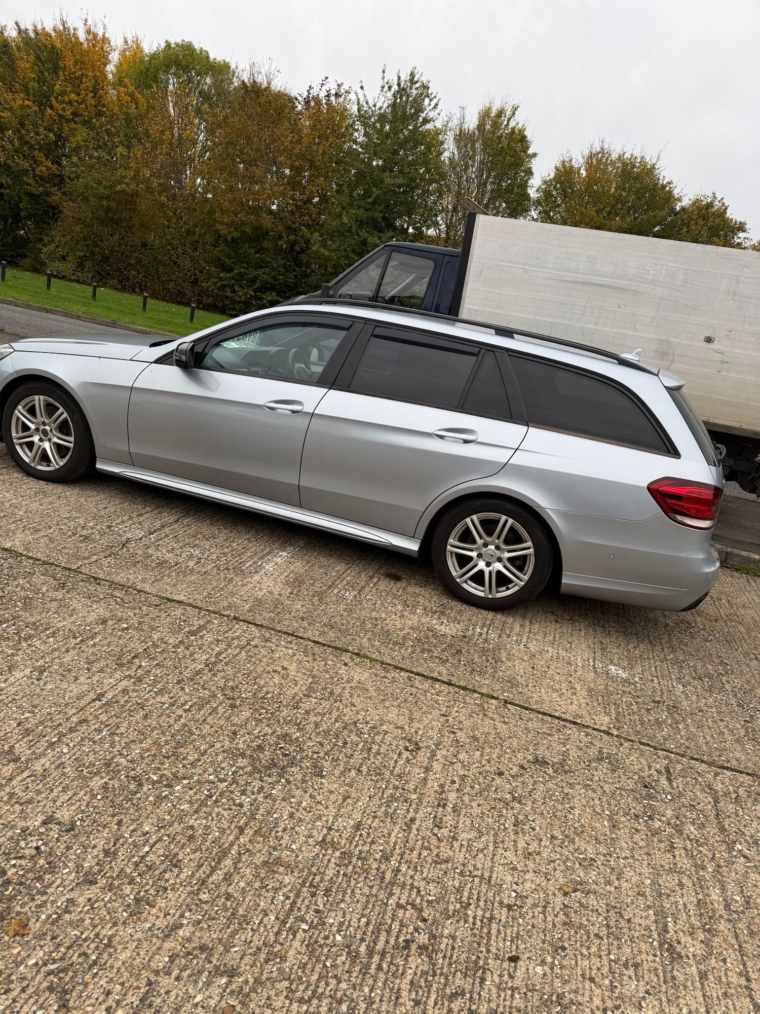 Used Mercedes-Benz E Class 2015 for sale - 76381909: Photo 4