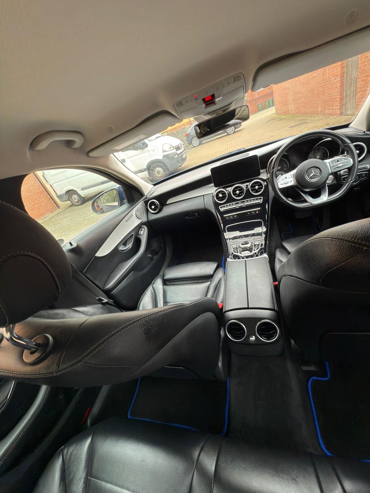 Used Mercedes-Benz C Class 2019 for sale - 77296590: Photo 11