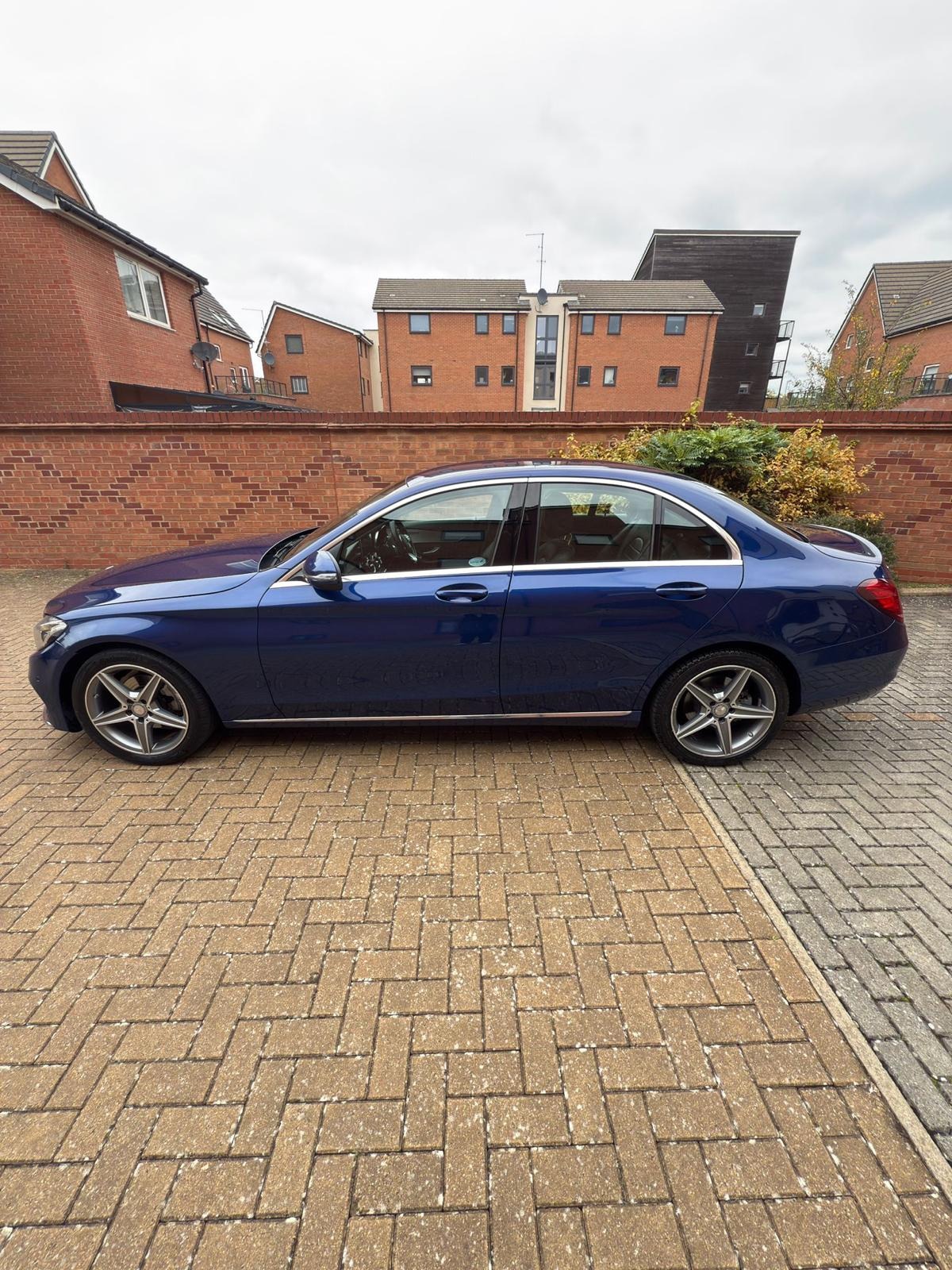 Used Mercedes-Benz C Class 2019 for sale - 77296590: Photo 4