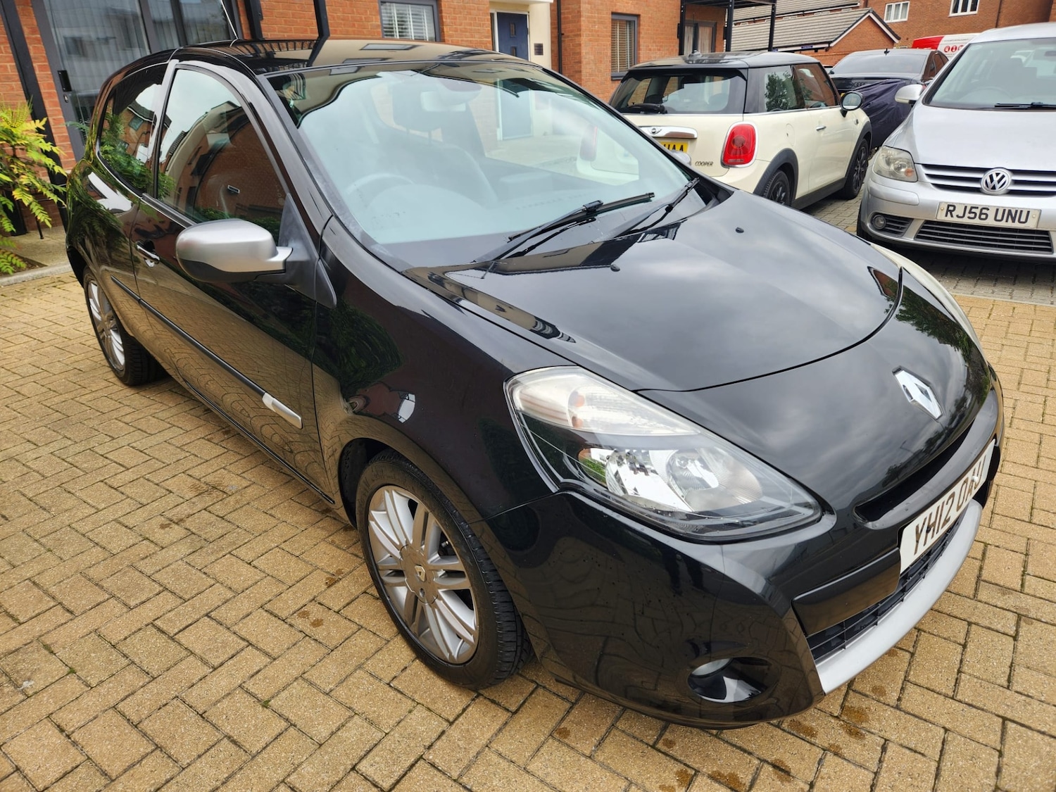 Used Renault Clio 2012 for sale - 76363099: Photo 1