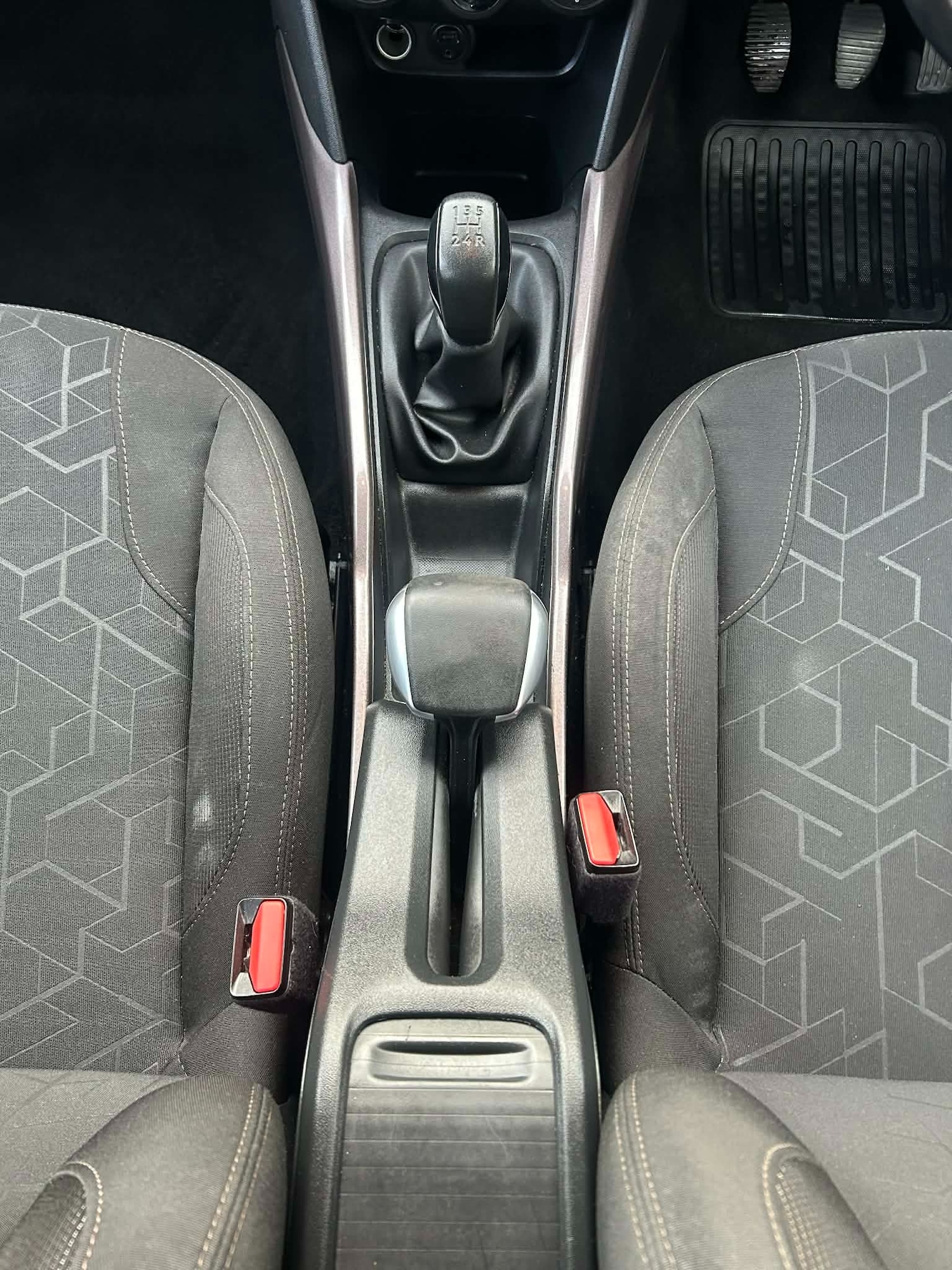 Used Peugeot 2008 2015 for sale - 77170411: Photo 18