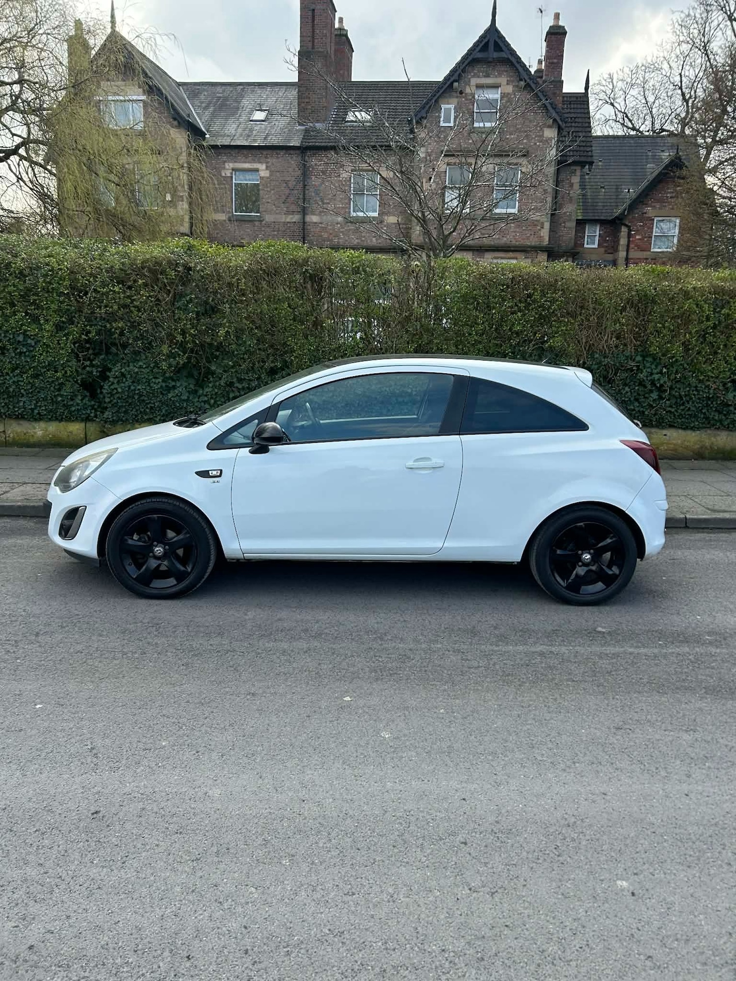 Used Vauxhall Corsa 2012 for sale - 77804311: Photo 3