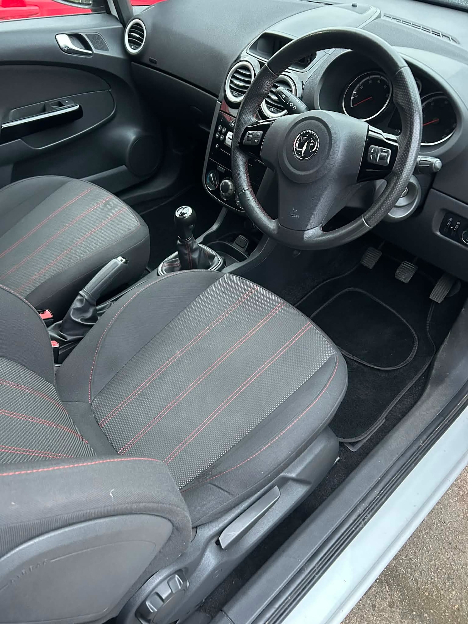 Used Vauxhall Corsa 2012 for sale - 77804311: Photo 9