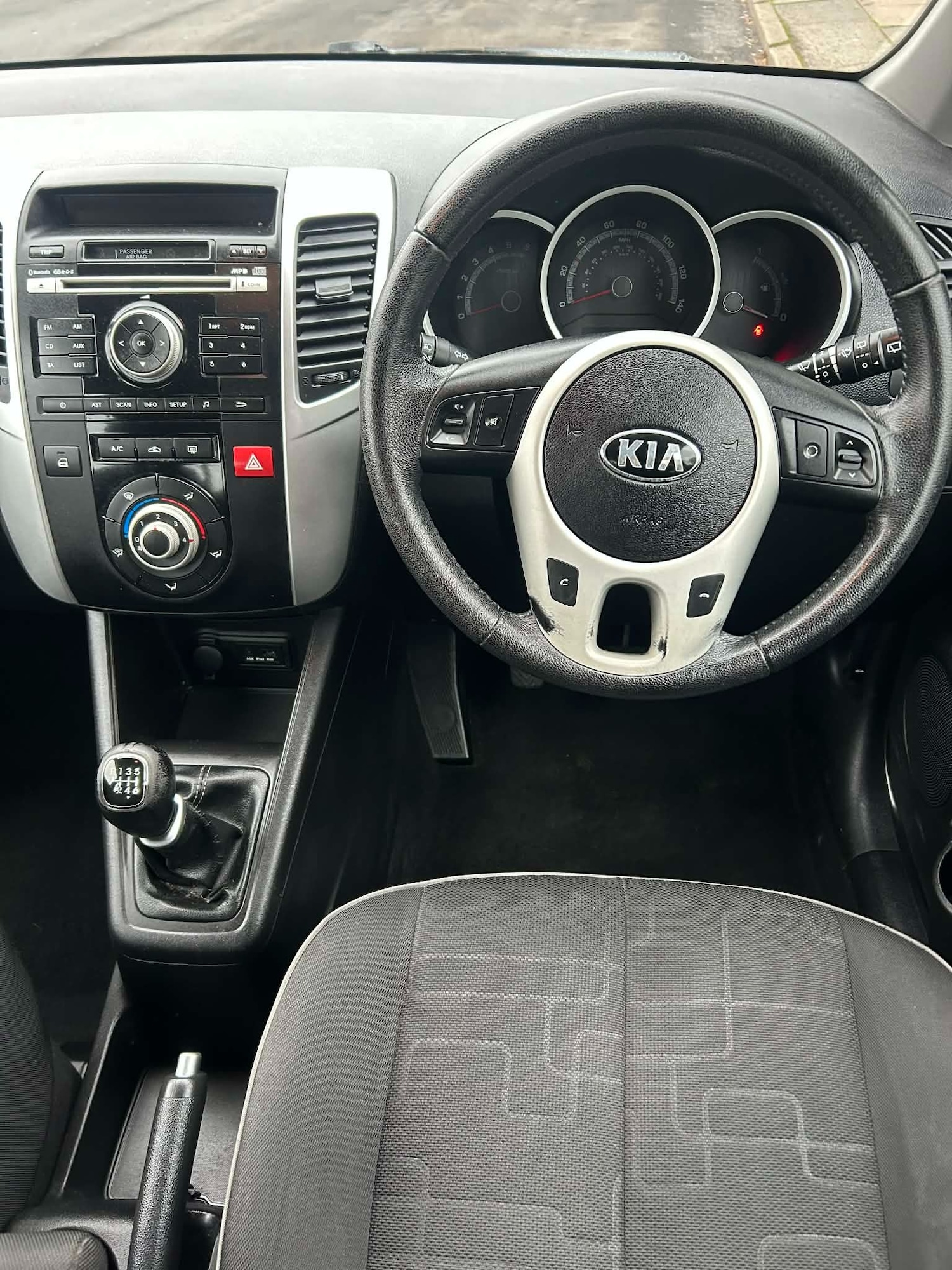 Used Kia Venga 2013 for sale - 77324666: Photo 17