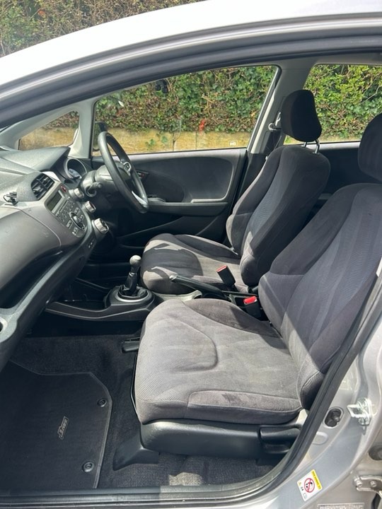 Used Honda Jazz 2010 for sale - 76682437: Photo 11