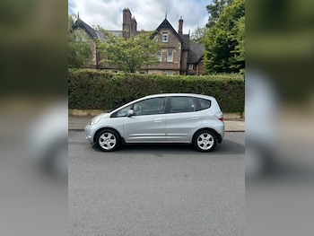 Used Honda Jazz 2010 for sale - 76682437: Photo