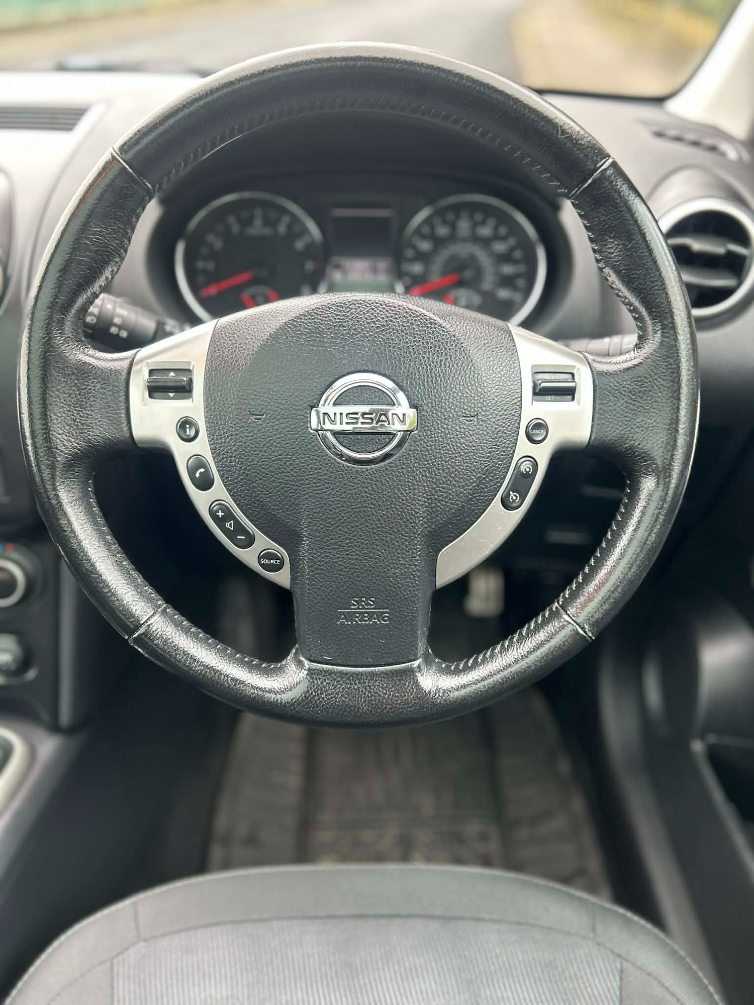 Used Nissan Qashqai 2011 for sale - 77690254: Photo 19