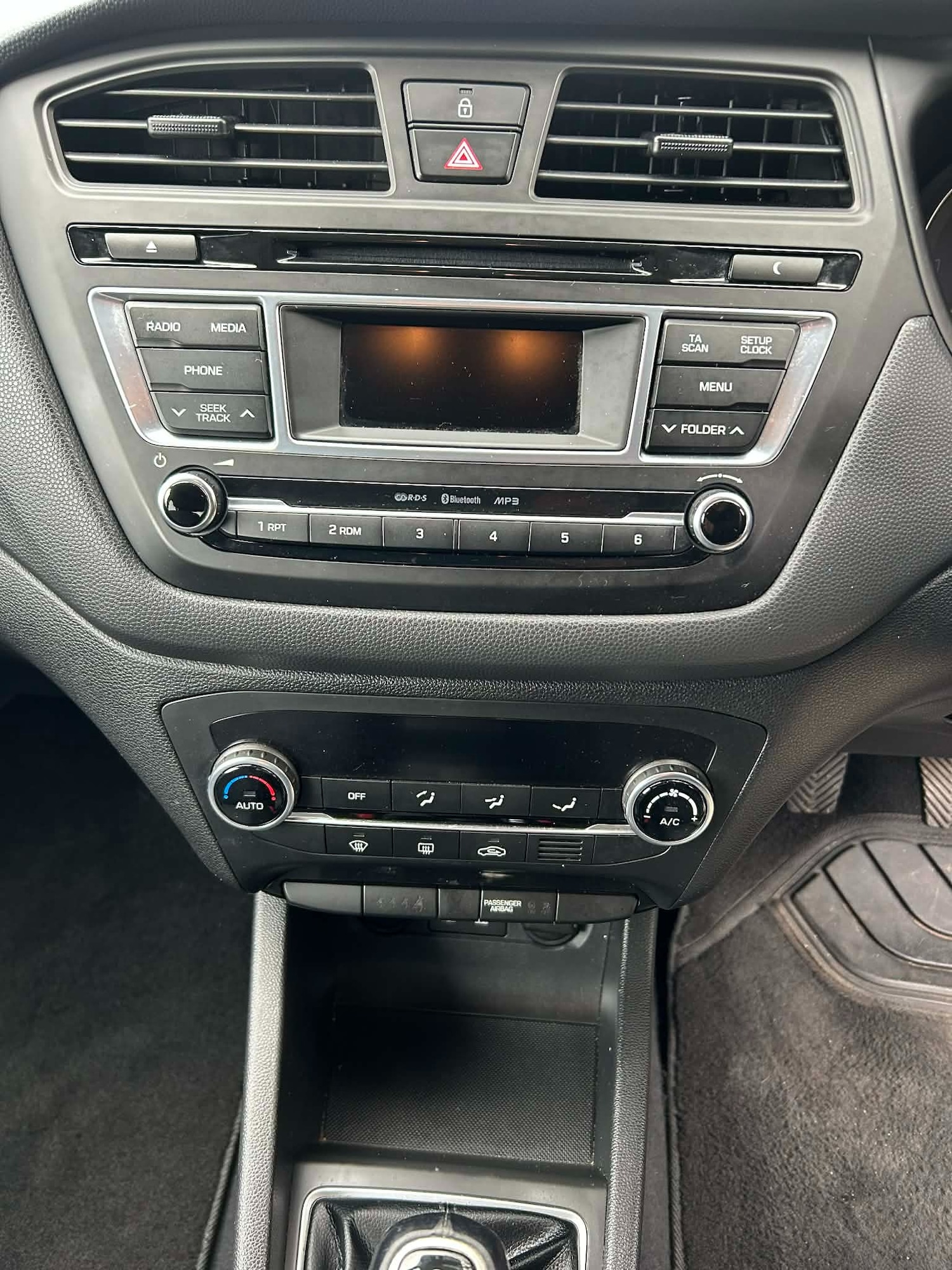 Used Hyundai i20 2015 for sale - 78179990: Photo 18