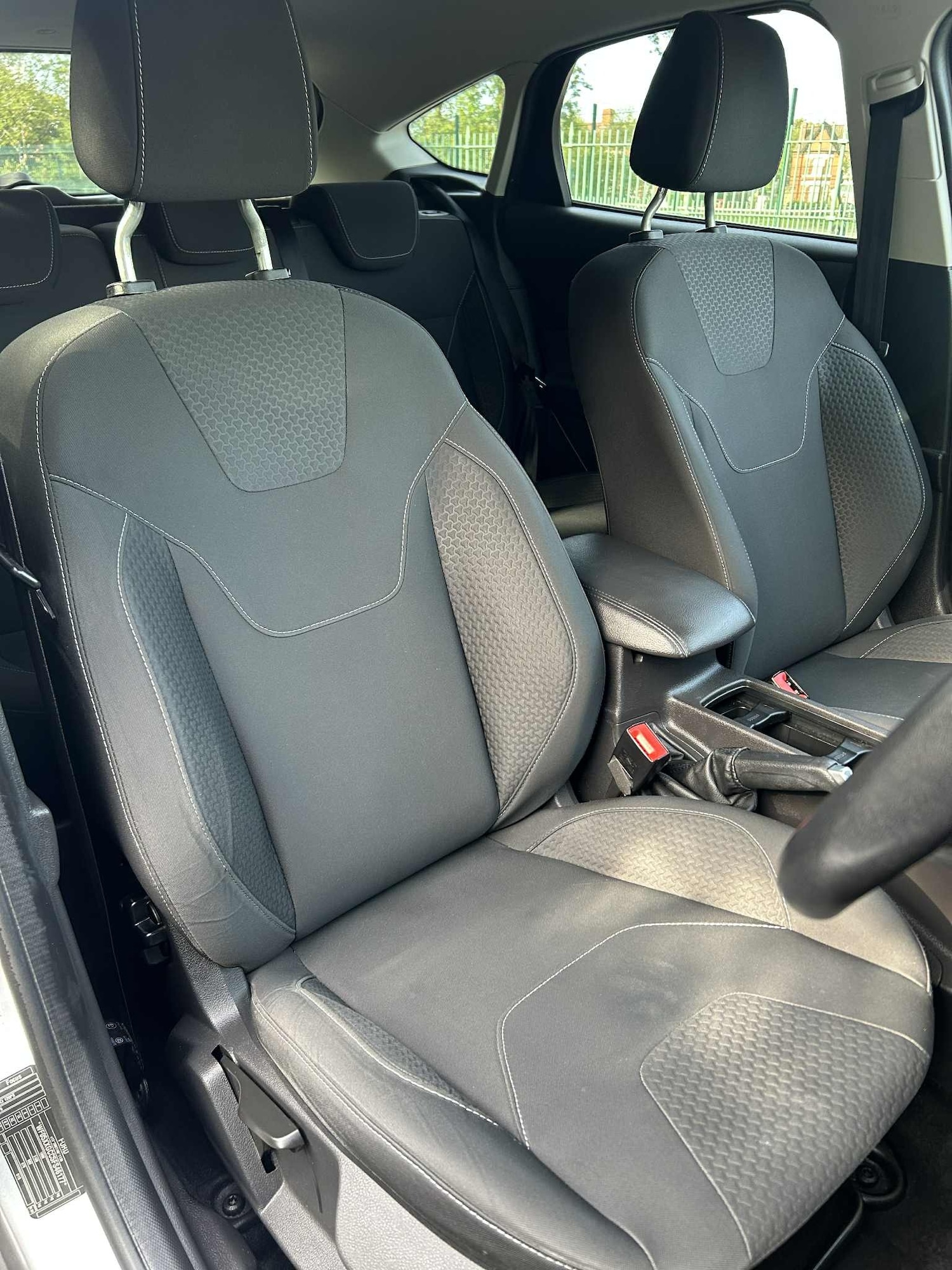 Used Ford Focus 2015 for sale - 76402737: Photo 12