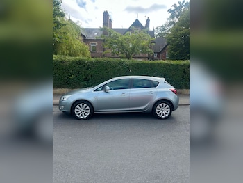 Used Vauxhall Astra 2011 for sale - 79299909: Photo