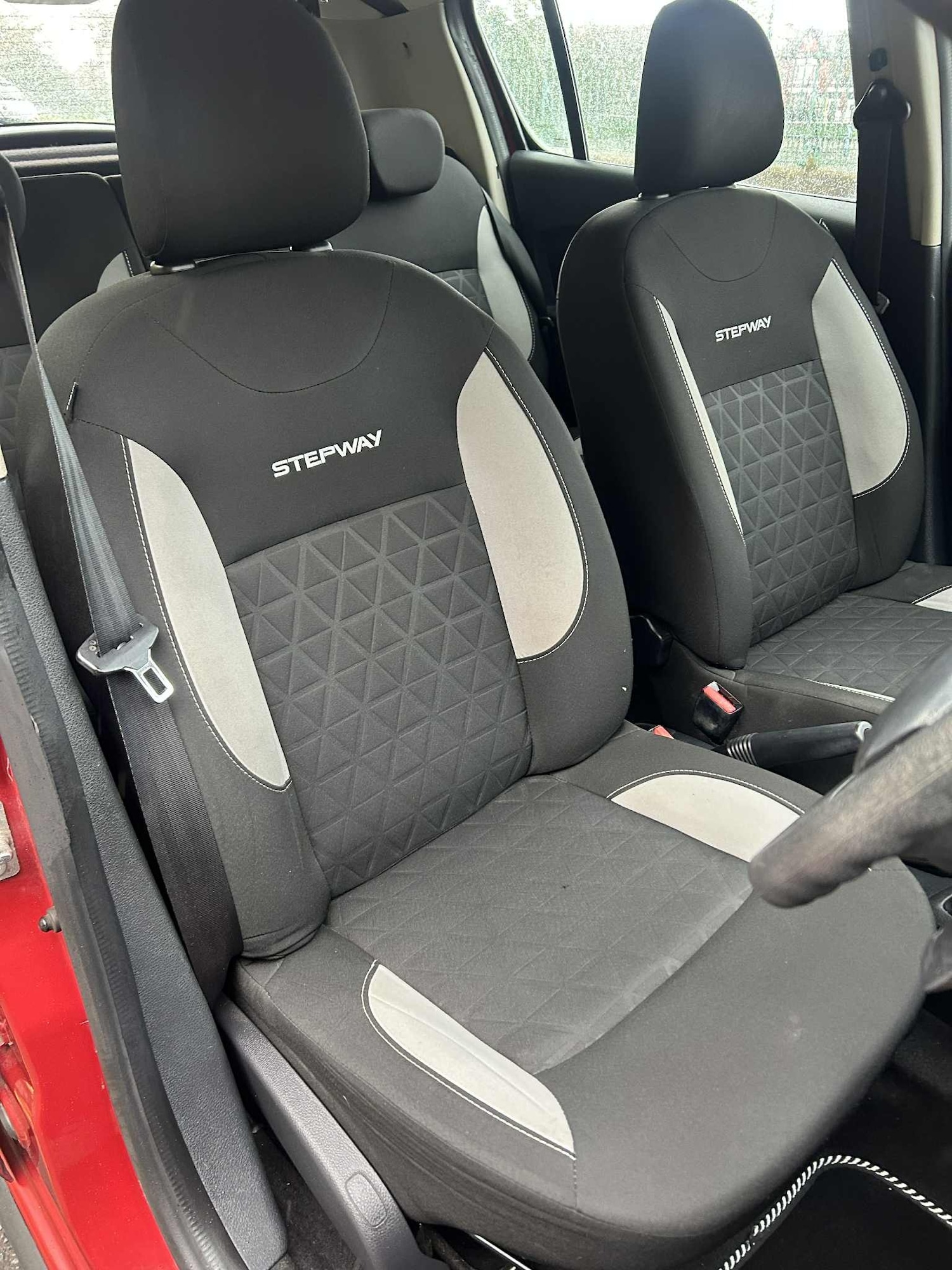 Used Dacia Sandero Stepway 2016 for sale - 76384574: Photo 14