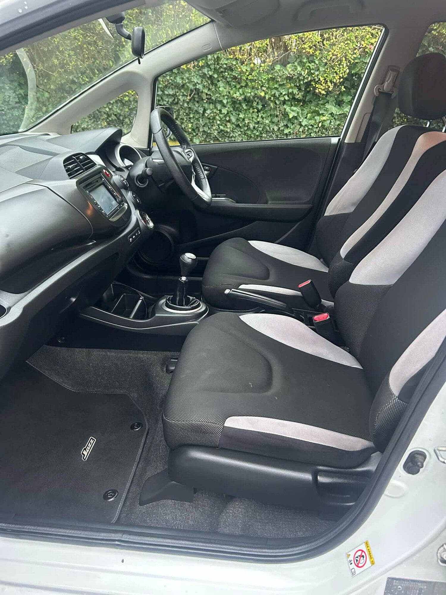 Used Honda Jazz 2013 for sale - 77490128: Photo 13