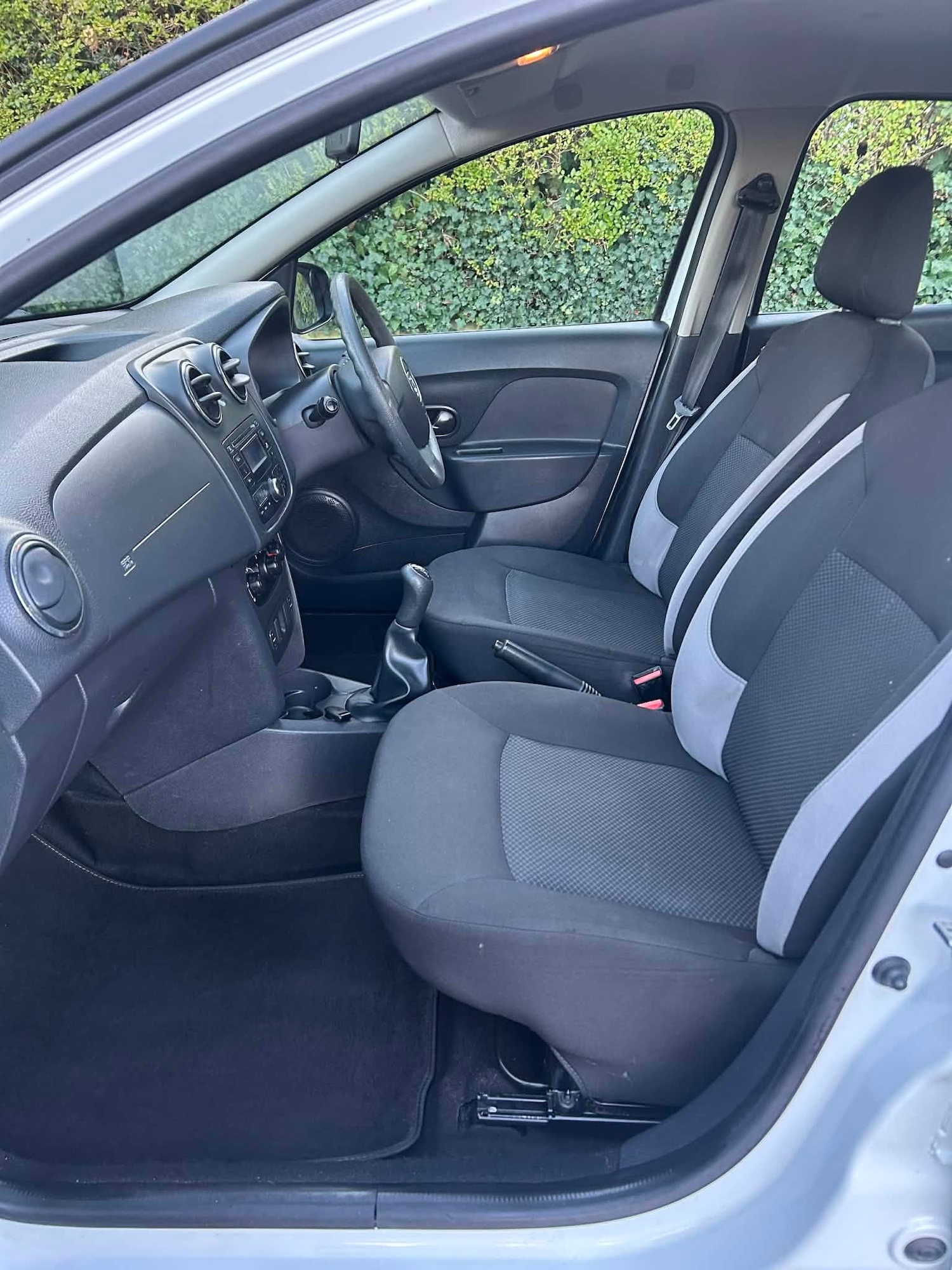 Used Dacia Sandero 2014 for sale - 77147991: Photo 10