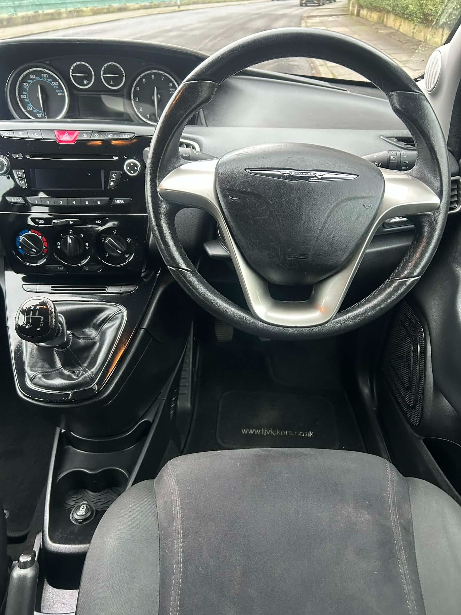 Used Chrysler Ypsilon 2013 for sale - 77324246: Photo 15