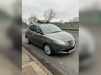 Used Chrysler Ypsilon 2013 for sale - 77324246: Photo