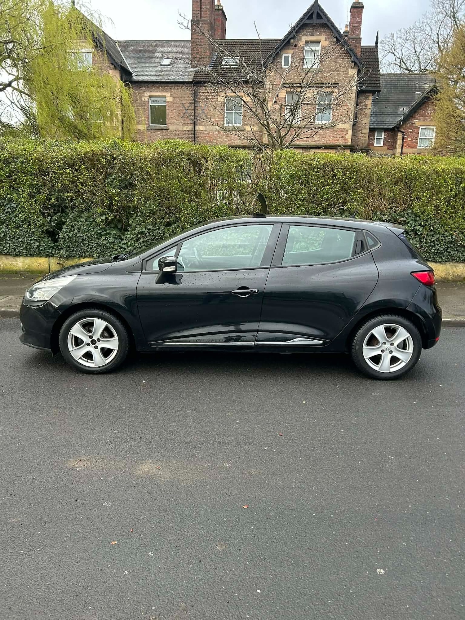 Used Renault Clio 2016 for sale - 78013028: Photo 2