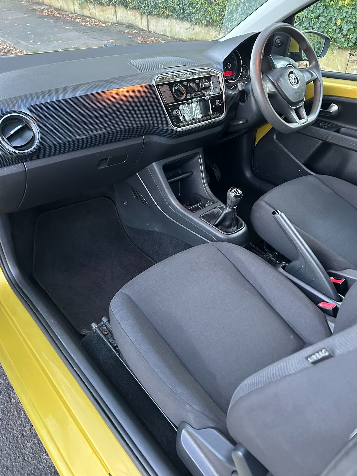 Used Volkswagen up! 2017 for sale - 76970978: Photo 13