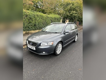 Volvo V50 feature image 1
