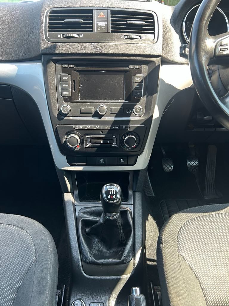 Used Skoda Yeti 2013 for sale - 76402482: Photo 12